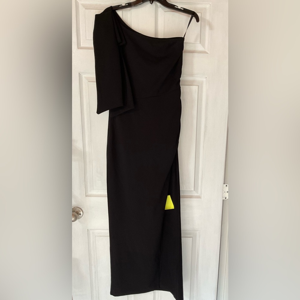 One-Shoulder Black Evening Dress with Side Slit - Picture 3 of 13